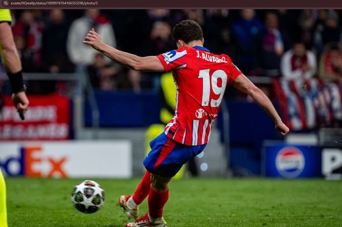 Penalti Julian Alvarez Dianulir VAR, Diego Simeone: Emang Ada yang Seperti Itu?